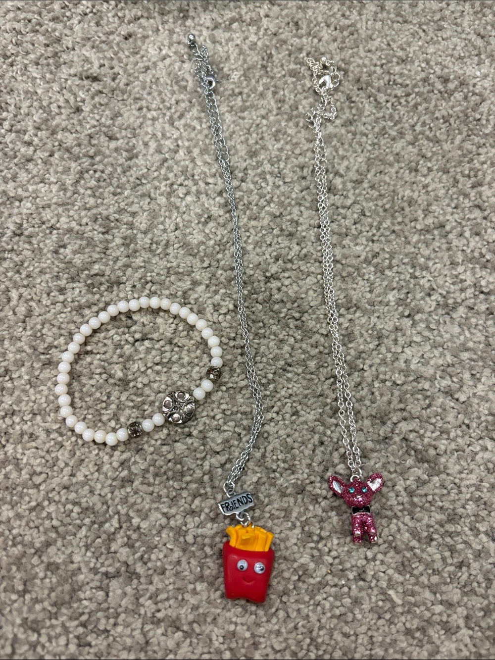 Kids 2 Necklaces and
Bracelet